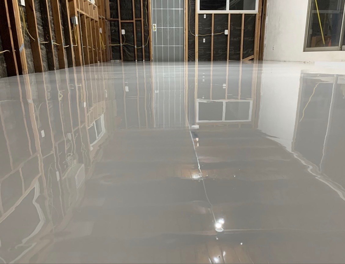 Glossy gray Calpoxy floor project